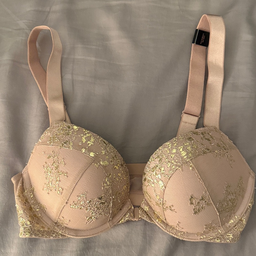 Victoria's Secret Very Sexy Push-Up Bra